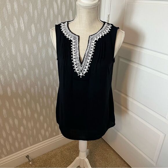 Banana Republic Navy Beaded Embellished Sleeveless Top Size 4 - Picture 2 of 4